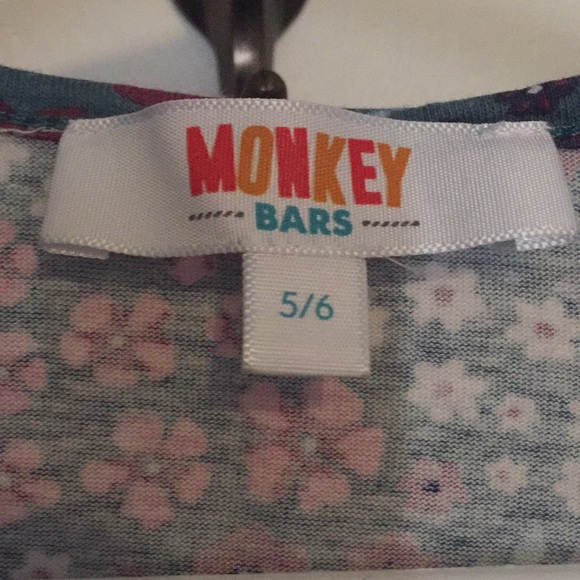 Girls size 5 / 6 floral casual short sleeve dress - Picture 7 of 14